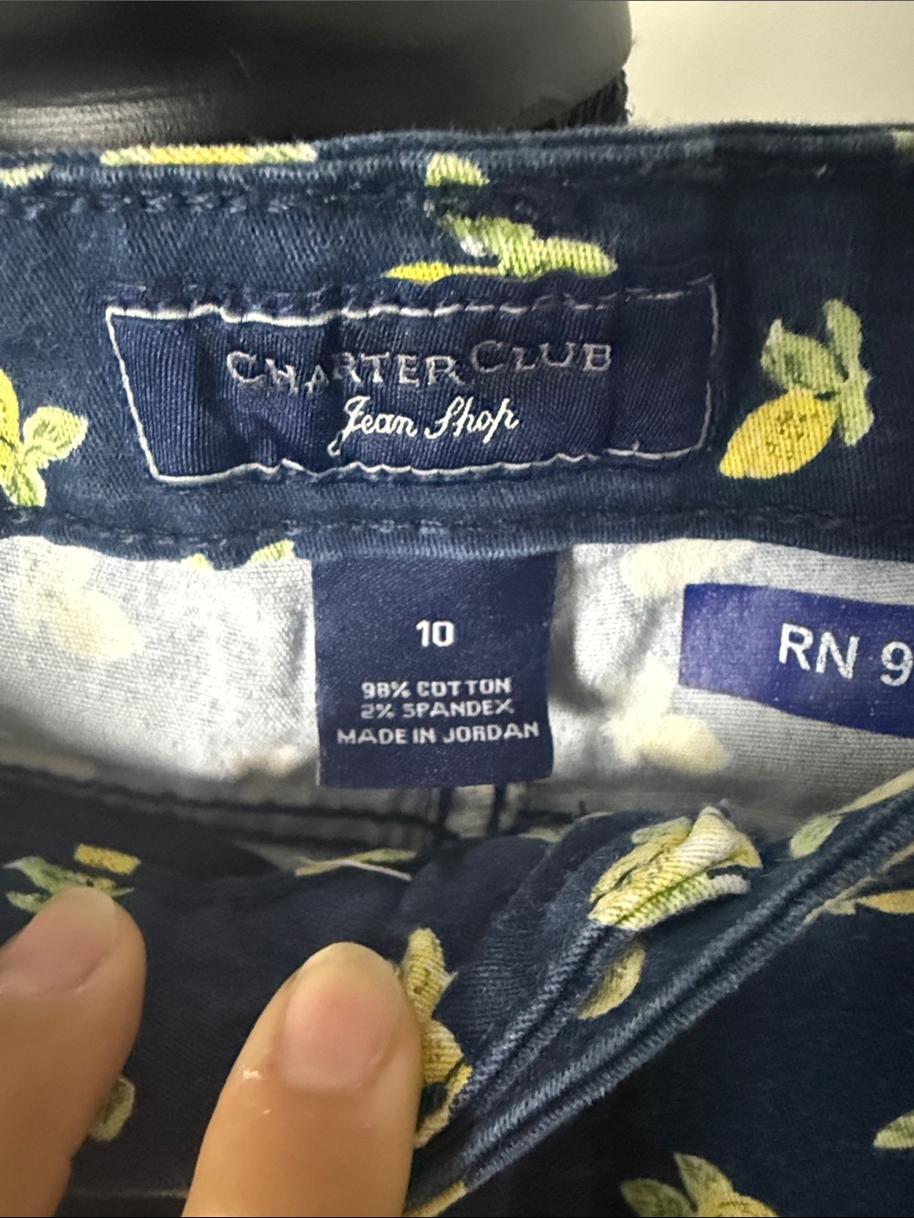 Charter Club Navy Bristol Capri Jeans with Yellow Lemon Print size 10 - Picture 4 of 5